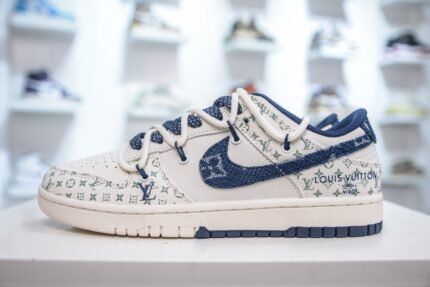 Nike SB Dunk Low LV YX5066-329